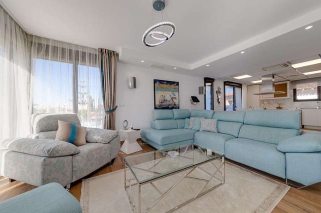 3 soverom Villa til salgs i Torrevieja - € 1 275 000 (Ref: 9832472)