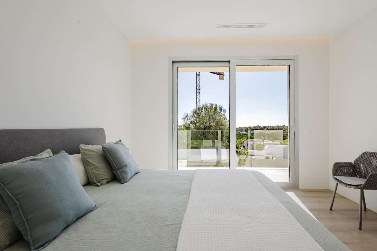 5 bedroom Villa for sale in Orihuela Costa - € 2,700,000 (Ref: 9832480)