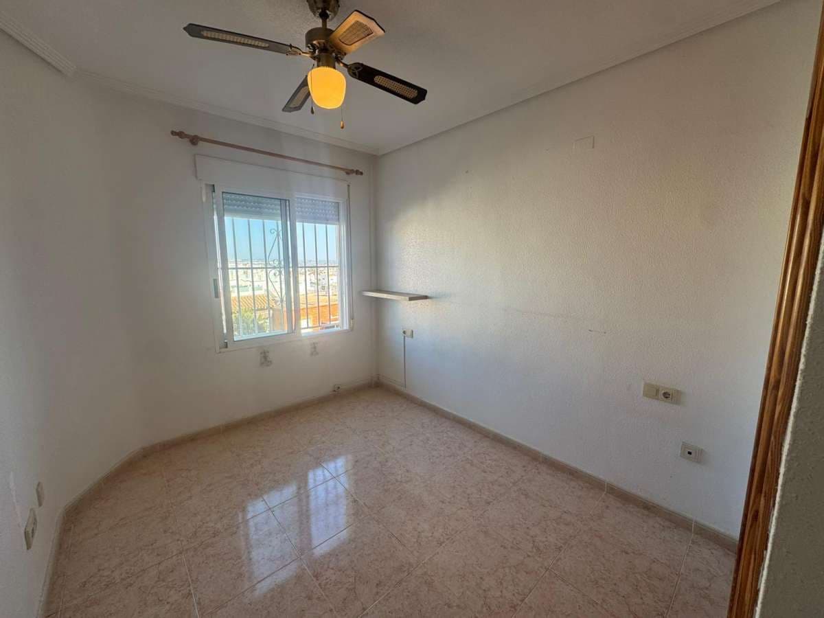 2 sypialnia Apartament na sprzedaż w Torrevieja - 159 990 € (Ref: 9832503)