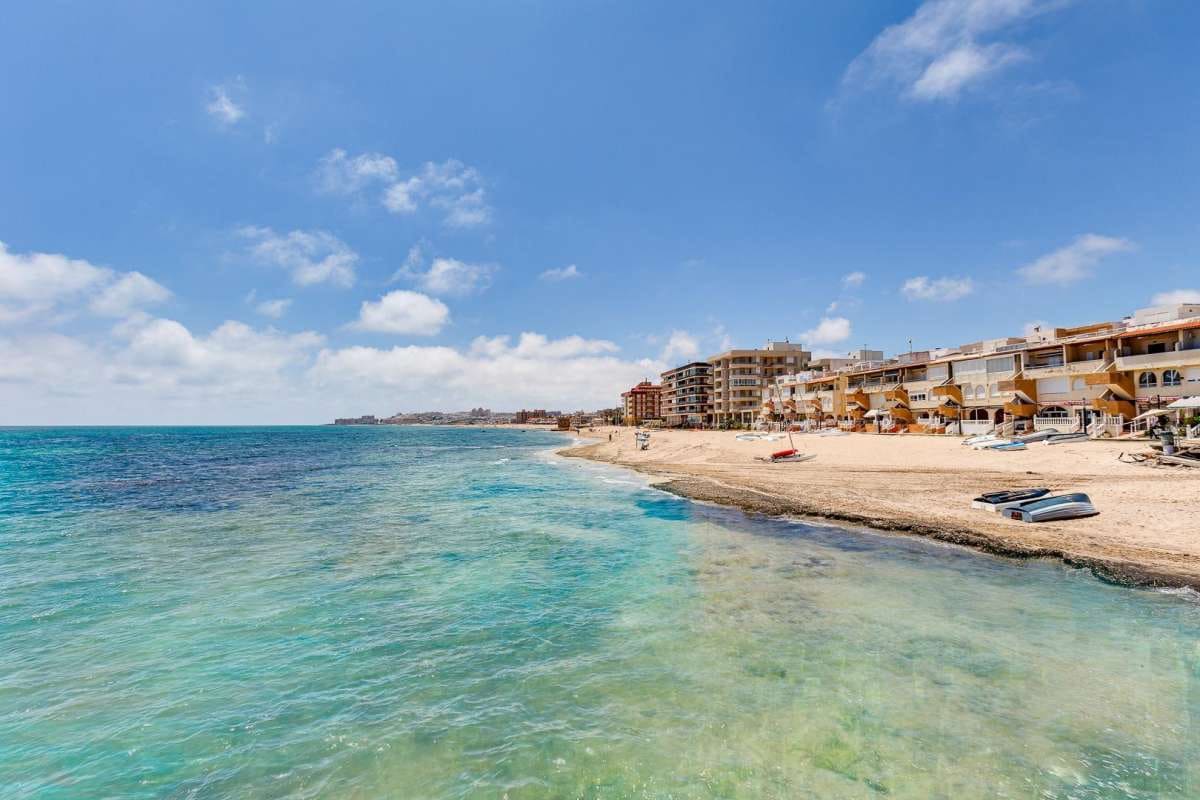 2 sypialnia Apartament na sprzedaż w Torrevieja - 159 990 € (Ref: 9832503)