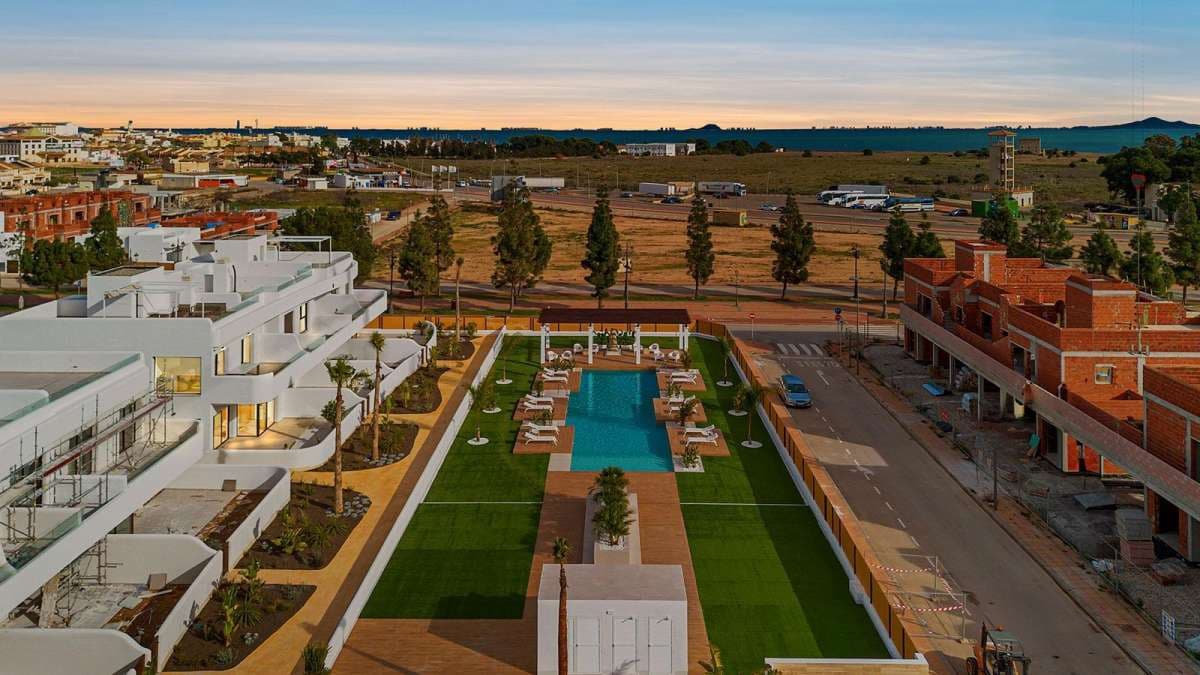 2 bedroom Apartment for sale in Los Alcazares - € 339,900 (Ref: 9832538)