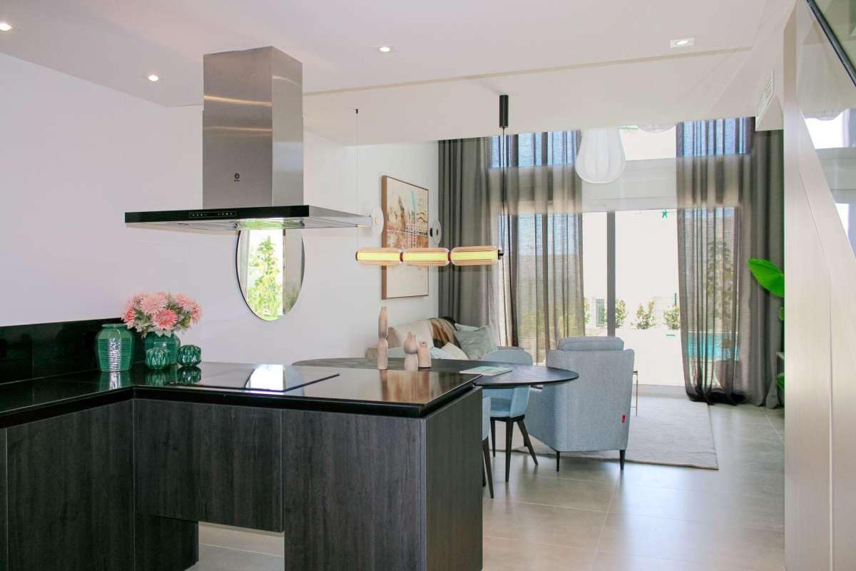 3 bedroom Villa for sale in Algorfa - € 573,000 (Ref: 9832554)