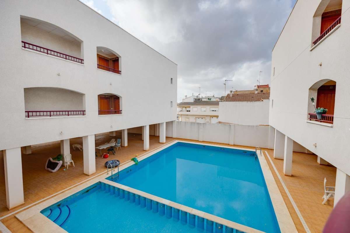2 bedroom Apartment for sale in San Fulgencio - € 148,000 (Ref: 9832576)