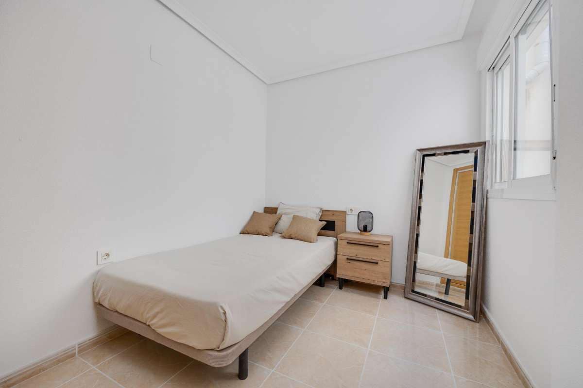 2 bedroom Apartment for sale in San Fulgencio - € 148,000 (Ref: 9832576)
