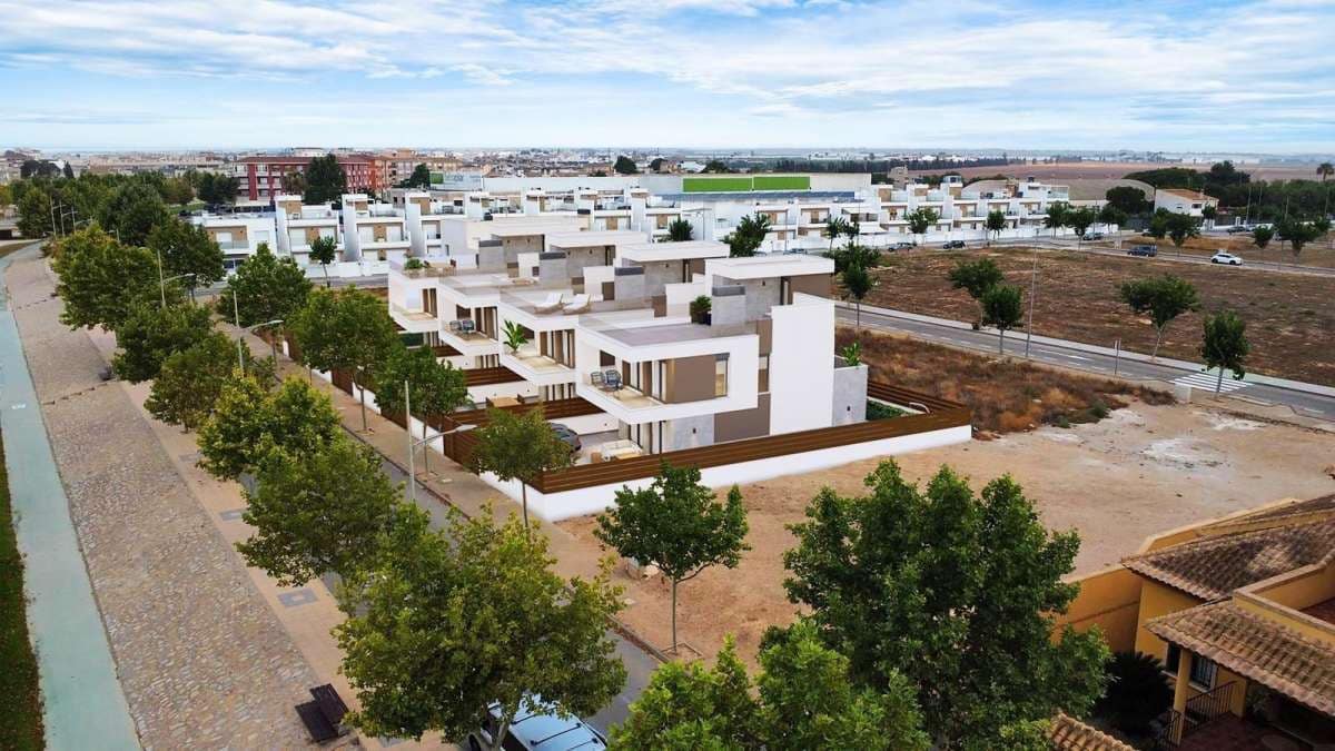 3 quarto Moradia para venda em Pilar de la Horadada com piscina garagem - 550 000 € (Ref: 9832610)