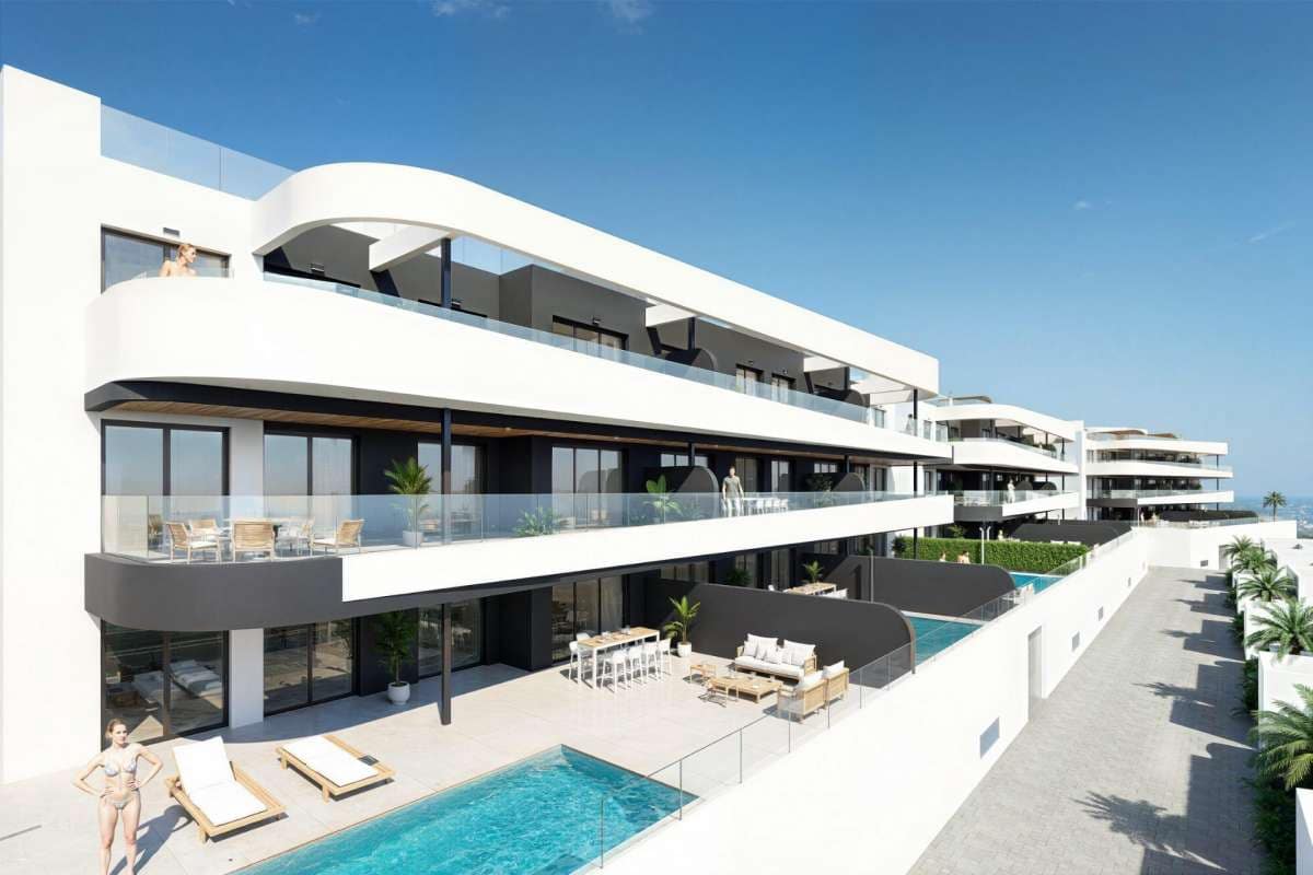 3 soveværelse Villa til salg i Los Alcazares med swimmingpool garage - € 599.000 (Ref: 9832615)