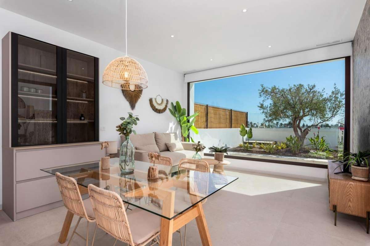 3 bedroom Villa for sale in Los Alcazares with pool garage - € 555,000 (Ref: 9832624)