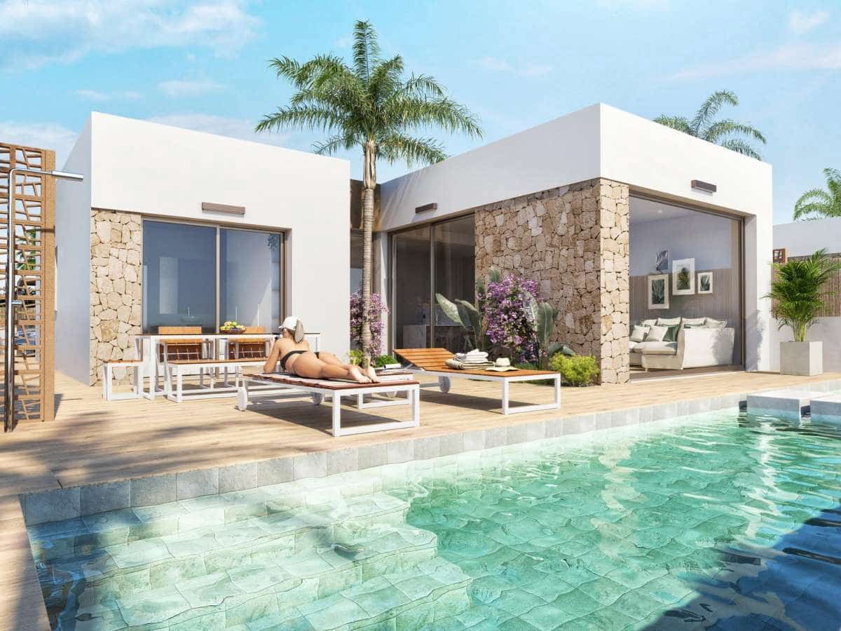 3 bedroom Villa for sale in Los Alcazares with pool garage - € 555,000 (Ref: 9832624)