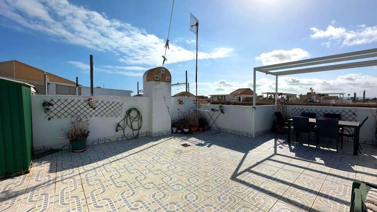 2 Zimmer Bungalow zu verkaufen in Torrevieja - 139.900 € (Ref: 9832650)