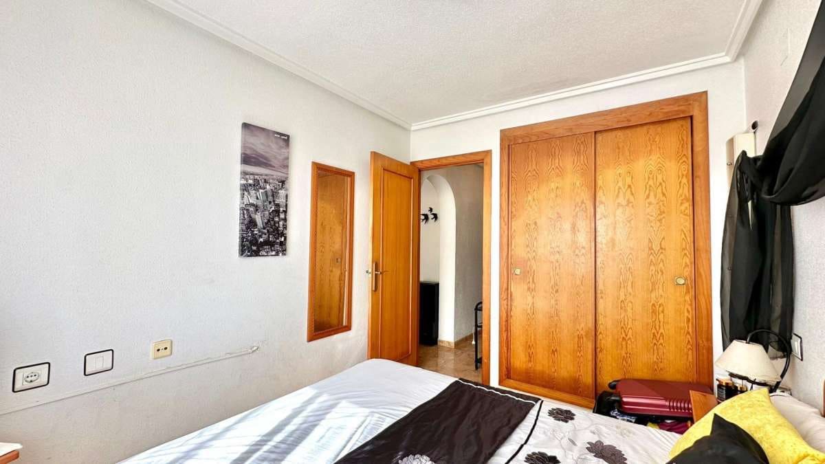 2 Zimmer Bungalow zu verkaufen in Torrevieja - 139.900 € (Ref: 9832650)