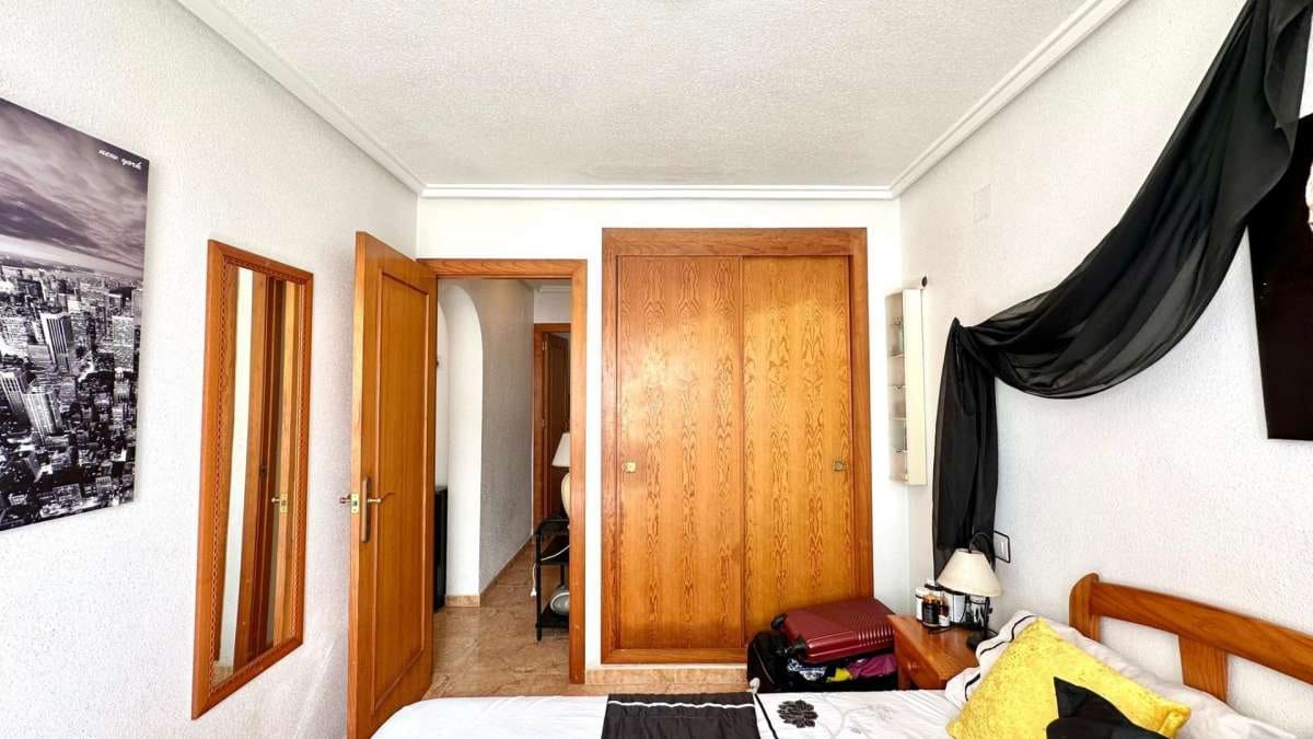 2 Zimmer Bungalow zu verkaufen in Torrevieja - 139.900 € (Ref: 9832650)