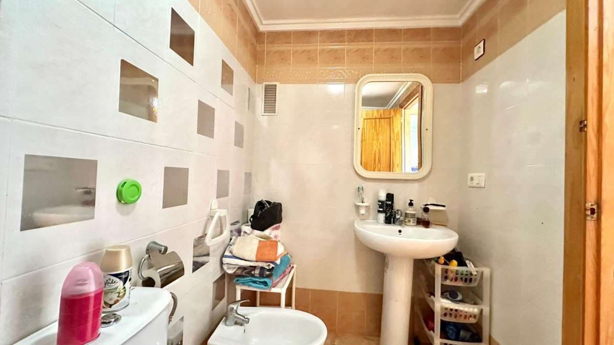 2 Zimmer Bungalow zu verkaufen in Torrevieja - 139.900 € (Ref: 9832650)