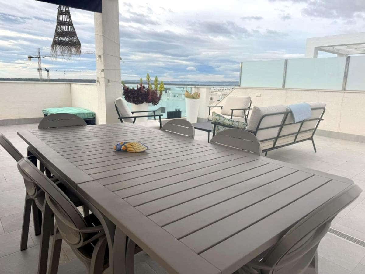 2 makuuhuone Kattohuoneisto myytävänä paikassa Guardamar del Segura - 288 000 € (Ref: 9832651)