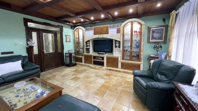 4 Zimmer Haus zu verkaufen in Torrevieja - 1.265.000 € (Ref: 9832652)