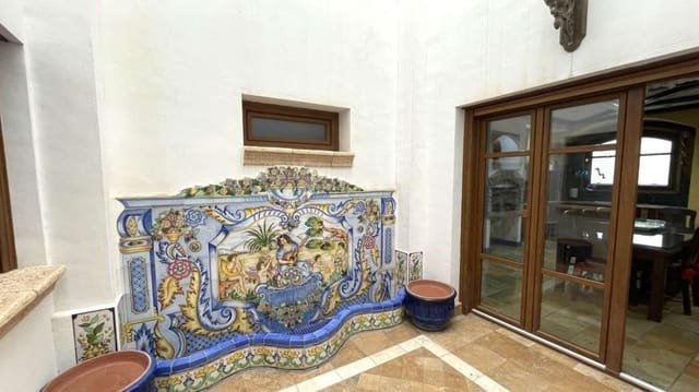 4 Zimmer Haus zu verkaufen in Torrevieja - 1.265.000 € (Ref: 9832652)