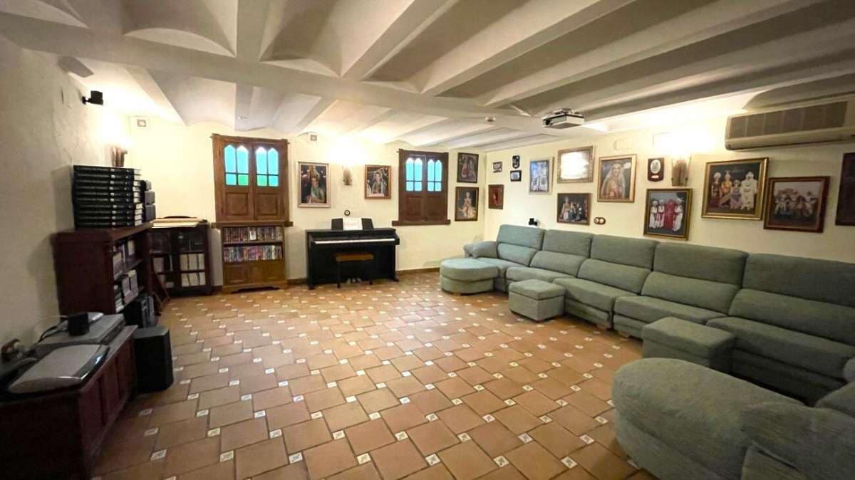 4 Zimmer Haus zu verkaufen in Torrevieja - 1.265.000 € (Ref: 9832652)