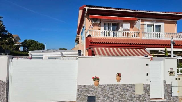 4 quarto Moradia Geminada para venda em Santiago de la Ribera, San Javier - 361 000 € (Ref: 9832655)