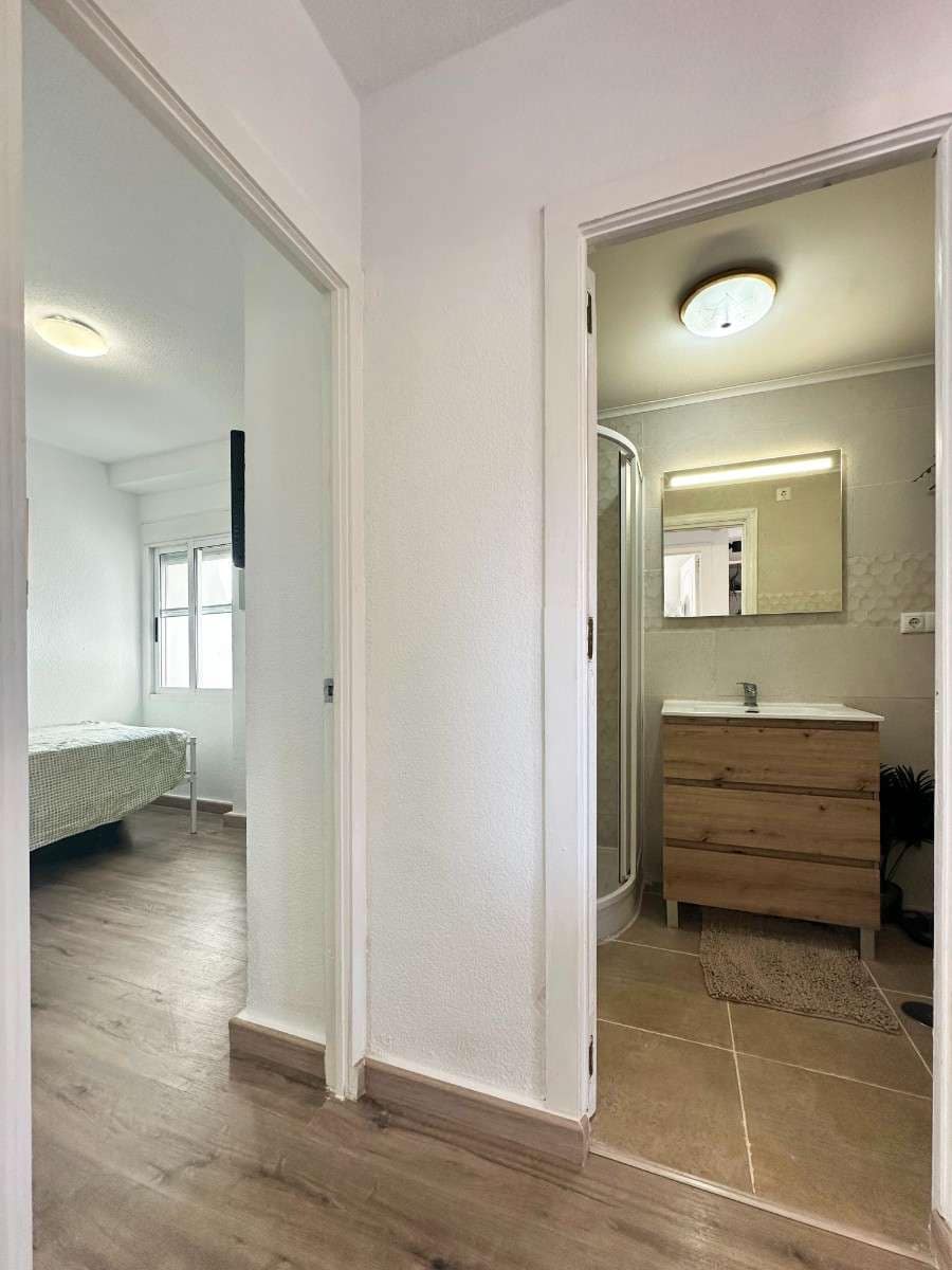 2 sypialnia Bungalow na sprzedaż w Orihuela Costa - 139 900 € (Ref: 9832660)