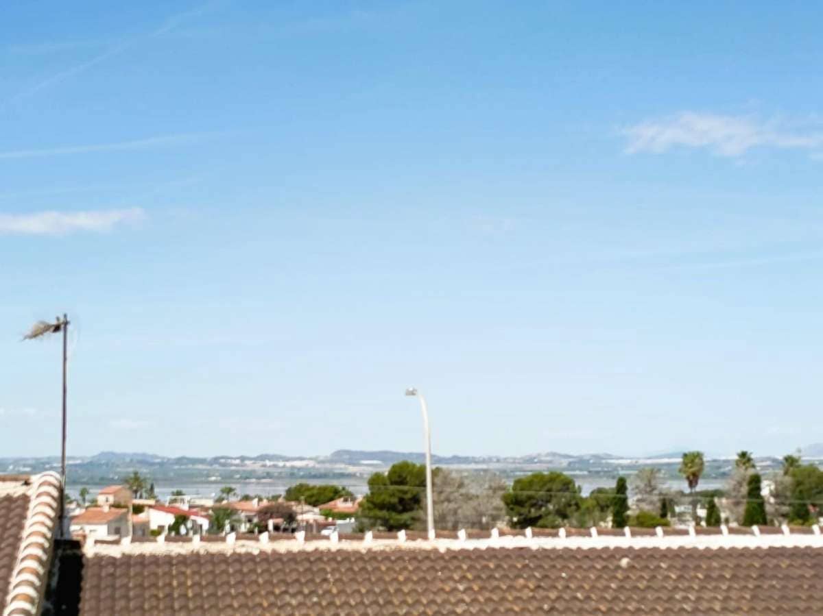 2 bedroom Bungalow for sale in Torrevieja - € 99,950 (Ref: 9832661)