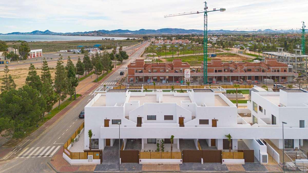 3 bedroom Apartment for sale in Los Alcazares - € 379,900 (Ref: 9832672)