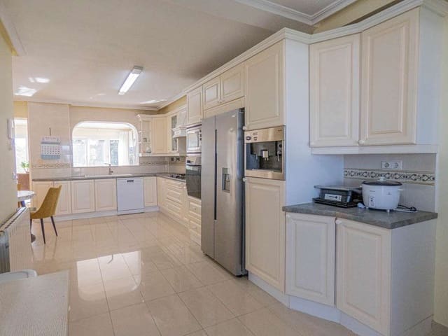 7 slaapkamer Villa te koop in San Miguel de Salinas - € 1.699.000 (Ref: 9834324)
