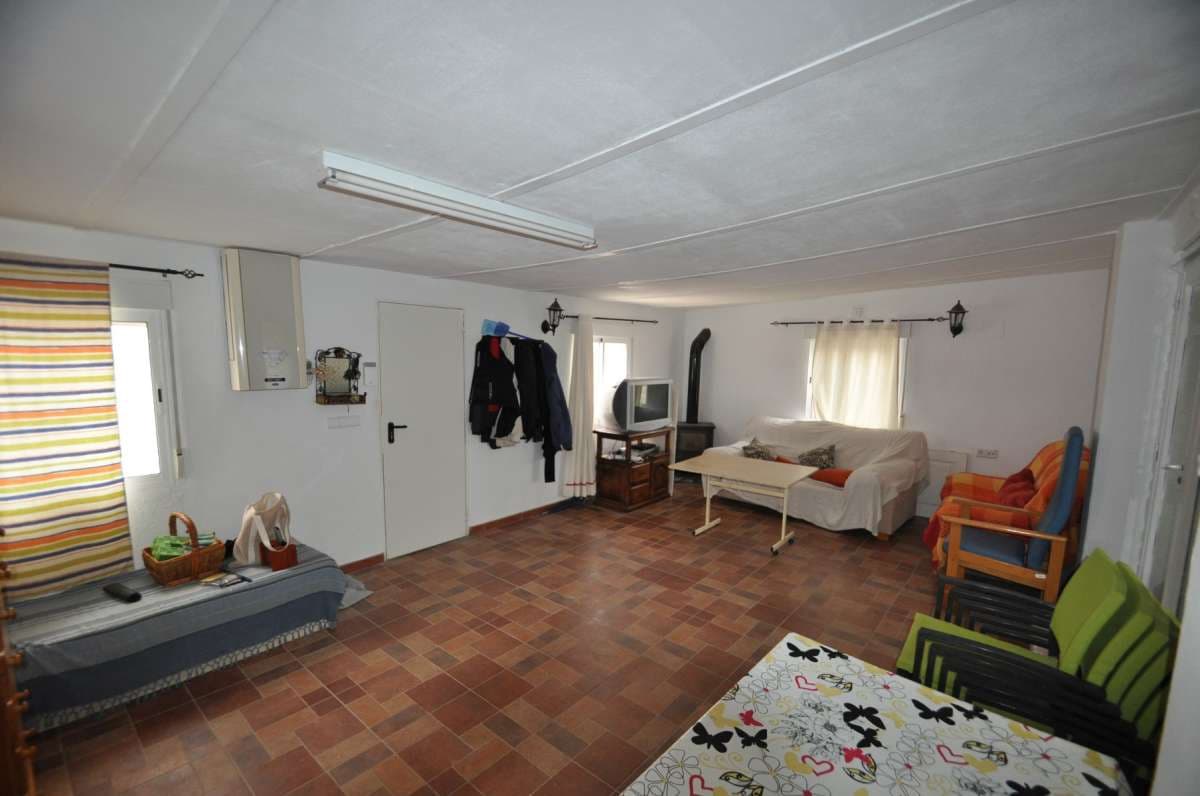 5 bedroom Villa for sale in Salinas - € 189,000 (Ref: 9834325)