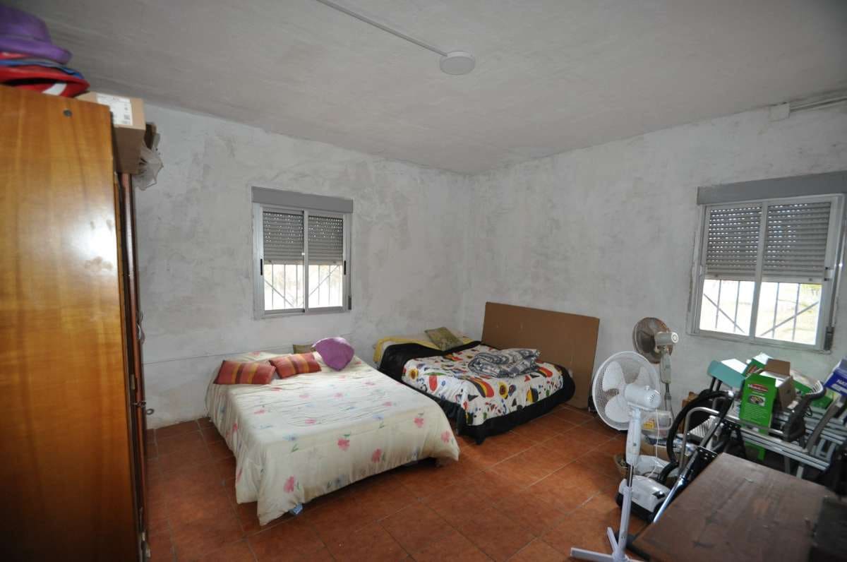 5 bedroom Villa for sale in Salinas - € 189,000 (Ref: 9834325)
