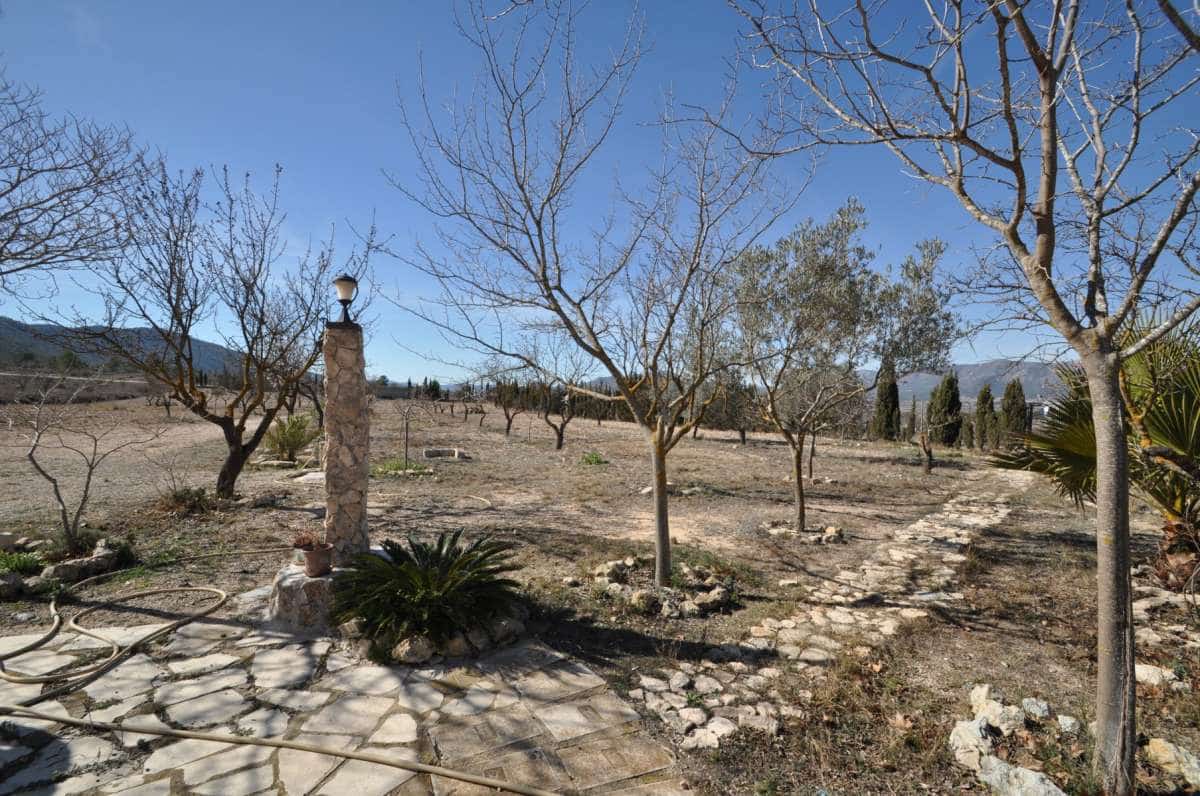 5 bedroom Villa for sale in Salinas - € 189,000 (Ref: 9834325)