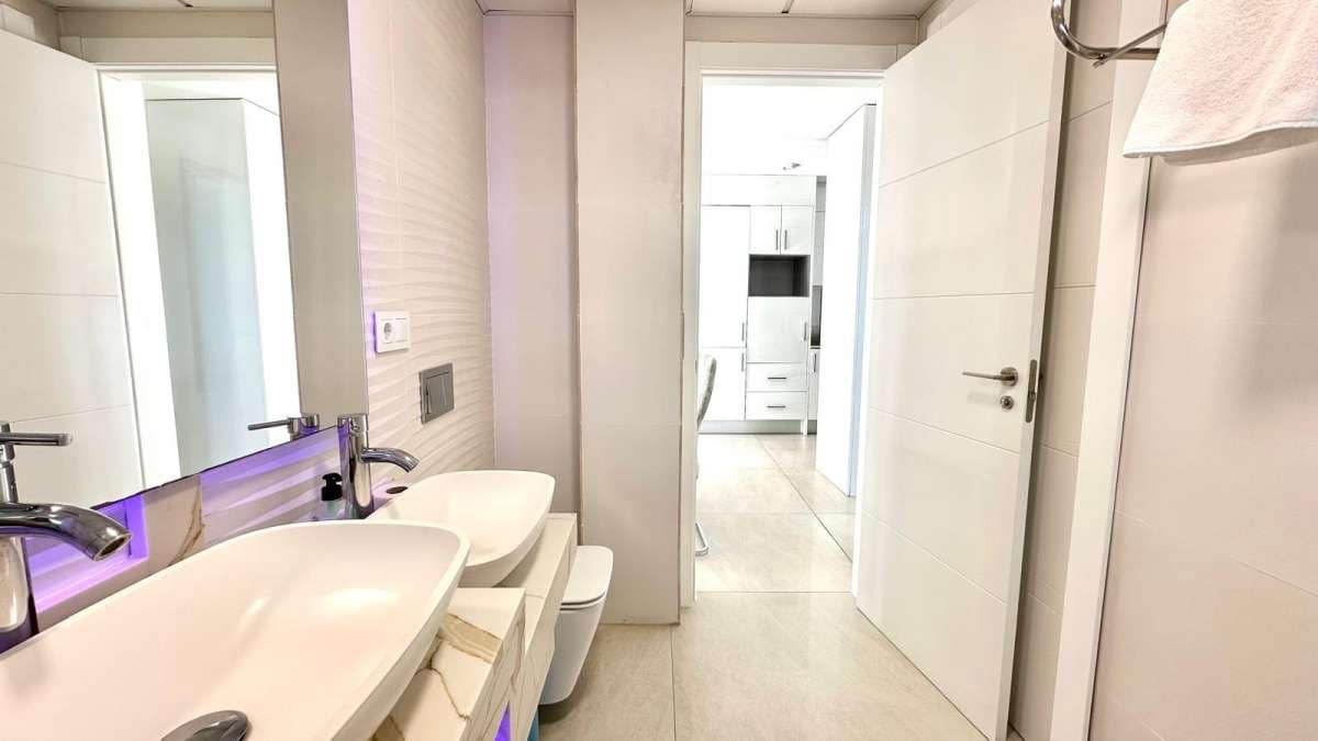 2 bedroom Apartment for sale in Finestrat - € 300,000 (Ref: 9834332)