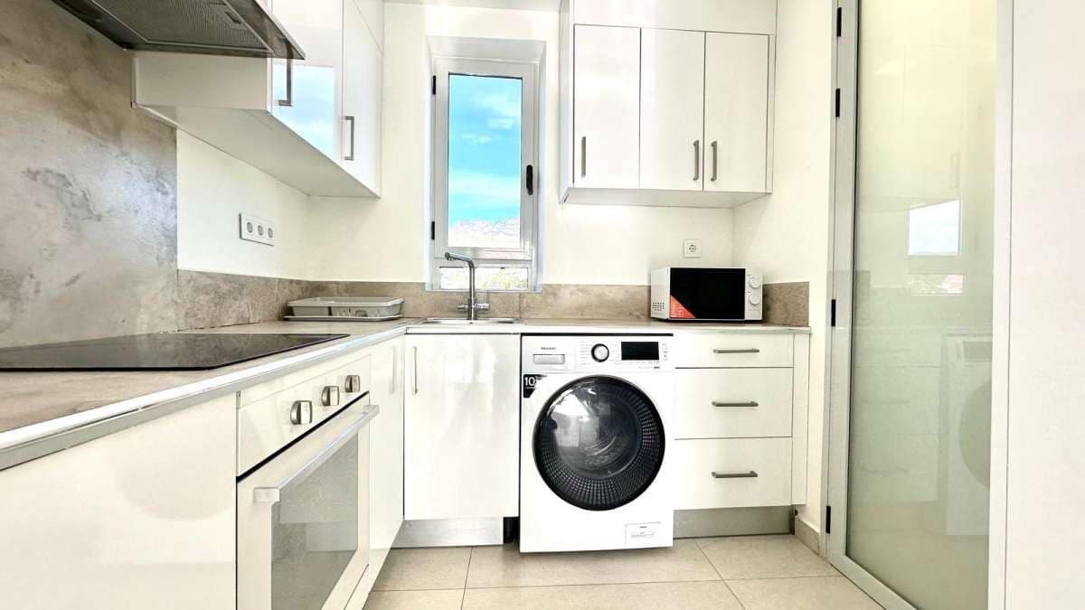 2 bedroom Apartment for sale in Finestrat - € 300,000 (Ref: 9834332)