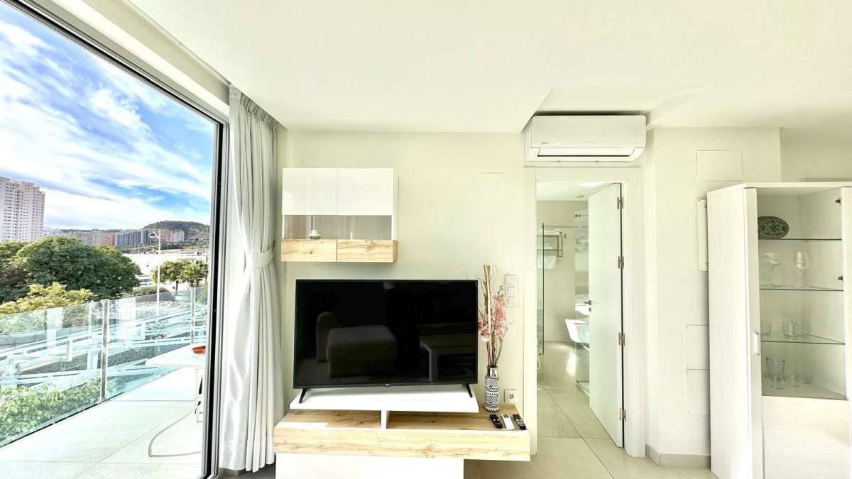 2 bedroom Apartment for sale in Finestrat - € 300,000 (Ref: 9834332)