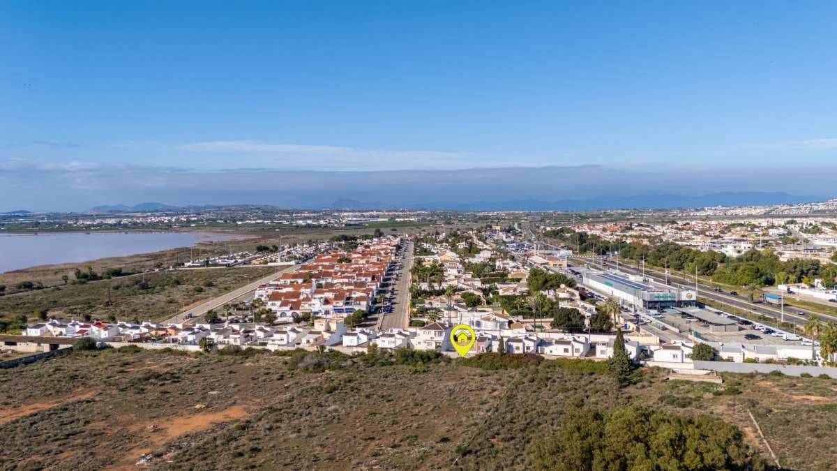 3 sovrum Villa till salu i Torrevieja - 330 000 € (Ref: 9834337)