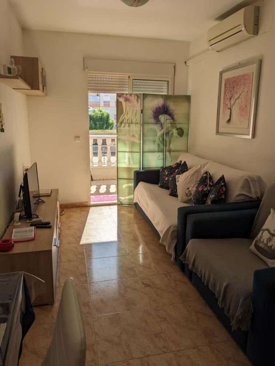 2 sovrum Lägenhet till salu i Torrevieja - 139 900 € (Ref: 9834339)