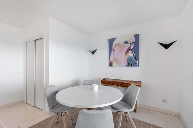 2 chambre Appartement à vendre à Torrevieja avec garage - 765 000 € (Ref: 9834340)