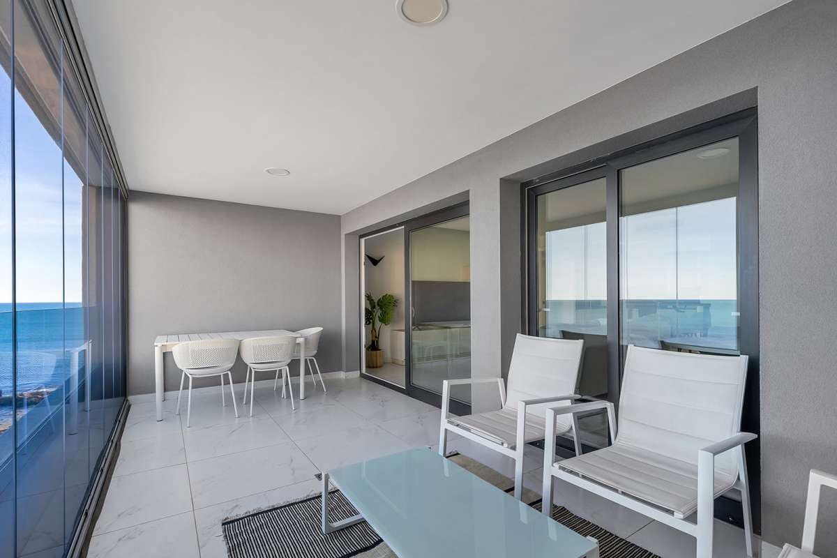 2 bedroom Apartment for sale in Torrevieja - € 765,000 (Ref: 9834340)
