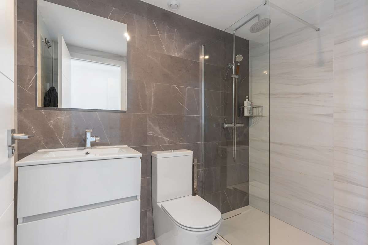 2 bedroom Apartment for sale in Torrevieja - € 765,000 (Ref: 9834340)
