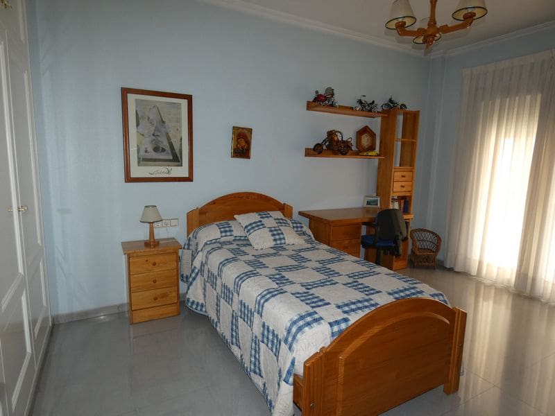 4 bedroom Villa for sale in Almoradi - € 499,950 (Ref: 9834341)