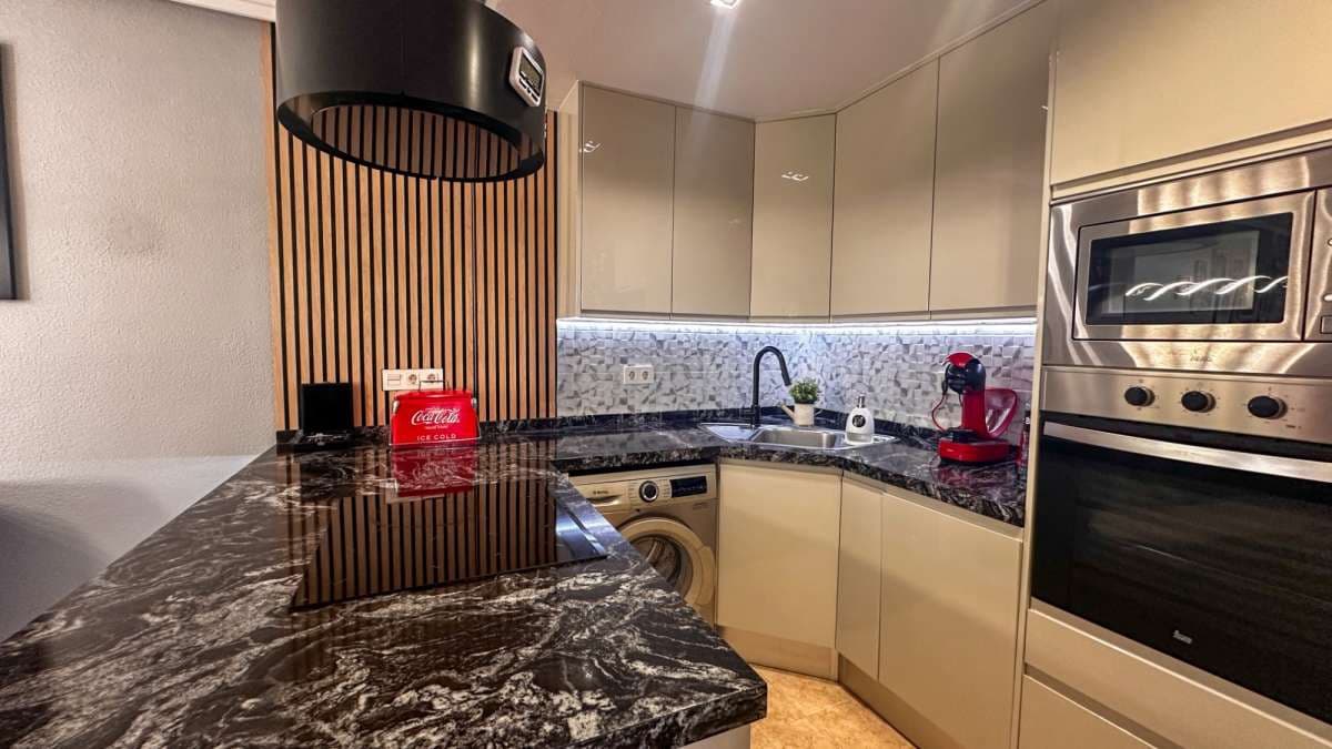 3 soveværelse Lejlighed til salg i Torrevieja - € 194.900 (Ref: 9834359)