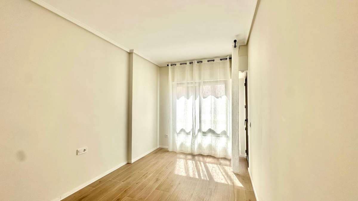 3 soverom Leilighet til salgs i Torrevieja - € 179 900 (Ref: 9834362)