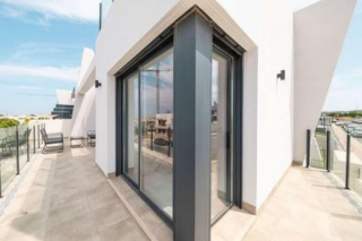 3 bedroom Apartment for sale in San Miguel de Salinas - € 269,000 (Ref: 9834367)