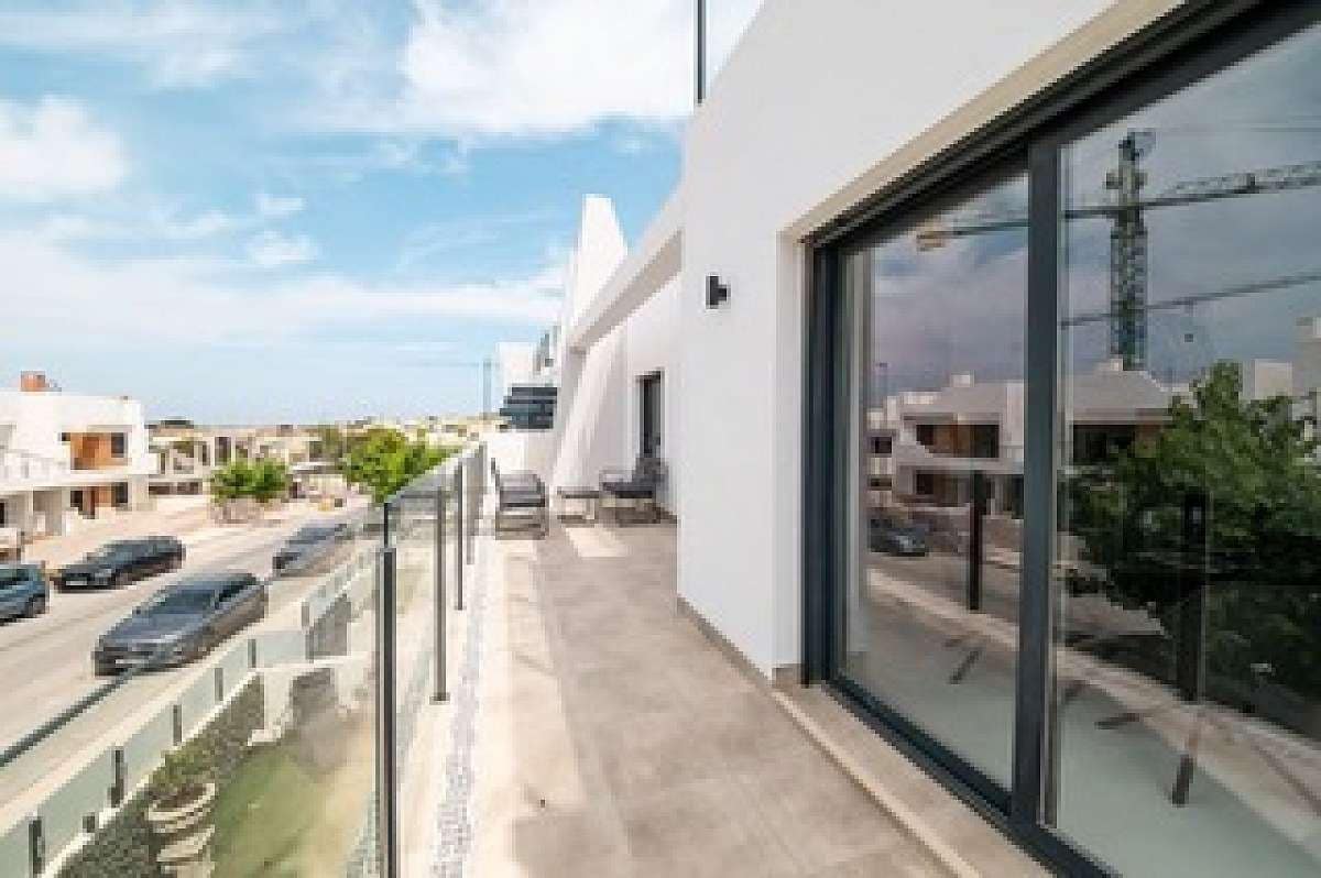 3 bedroom Apartment for sale in San Miguel de Salinas - € 269,000 (Ref: 9834367)
