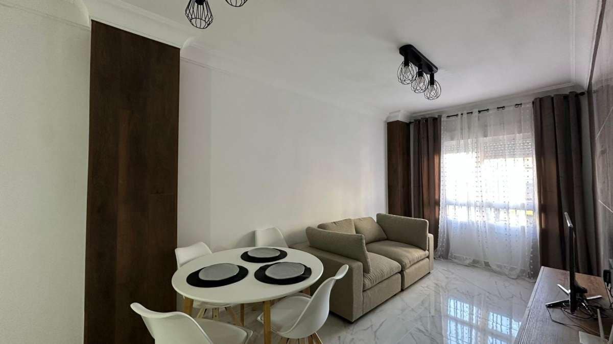 2 sovrum Lägenhet till salu i Torrevieja - 139 900 € (Ref: 9834373)