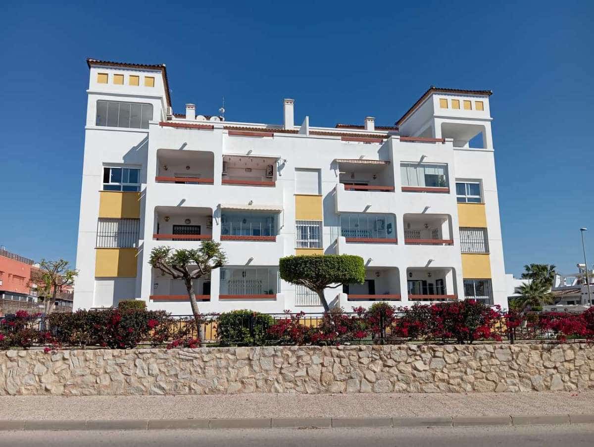 Apartamento de 2 habitaciones en Villamartin en venta - 190.000 € (Ref: 9834376)
