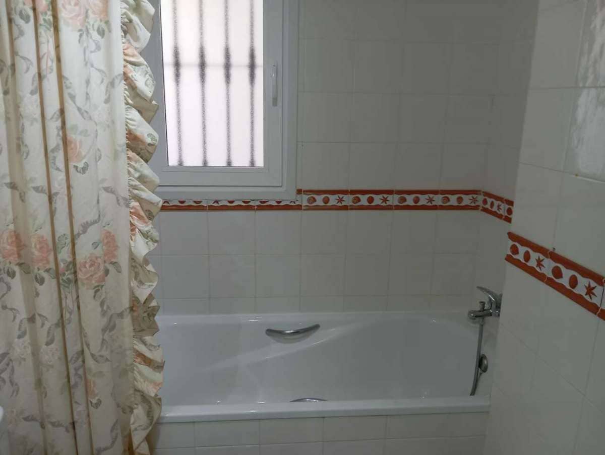 Apartamento de 2 habitaciones en Villamartin en venta - 190.000 € (Ref: 9834376)