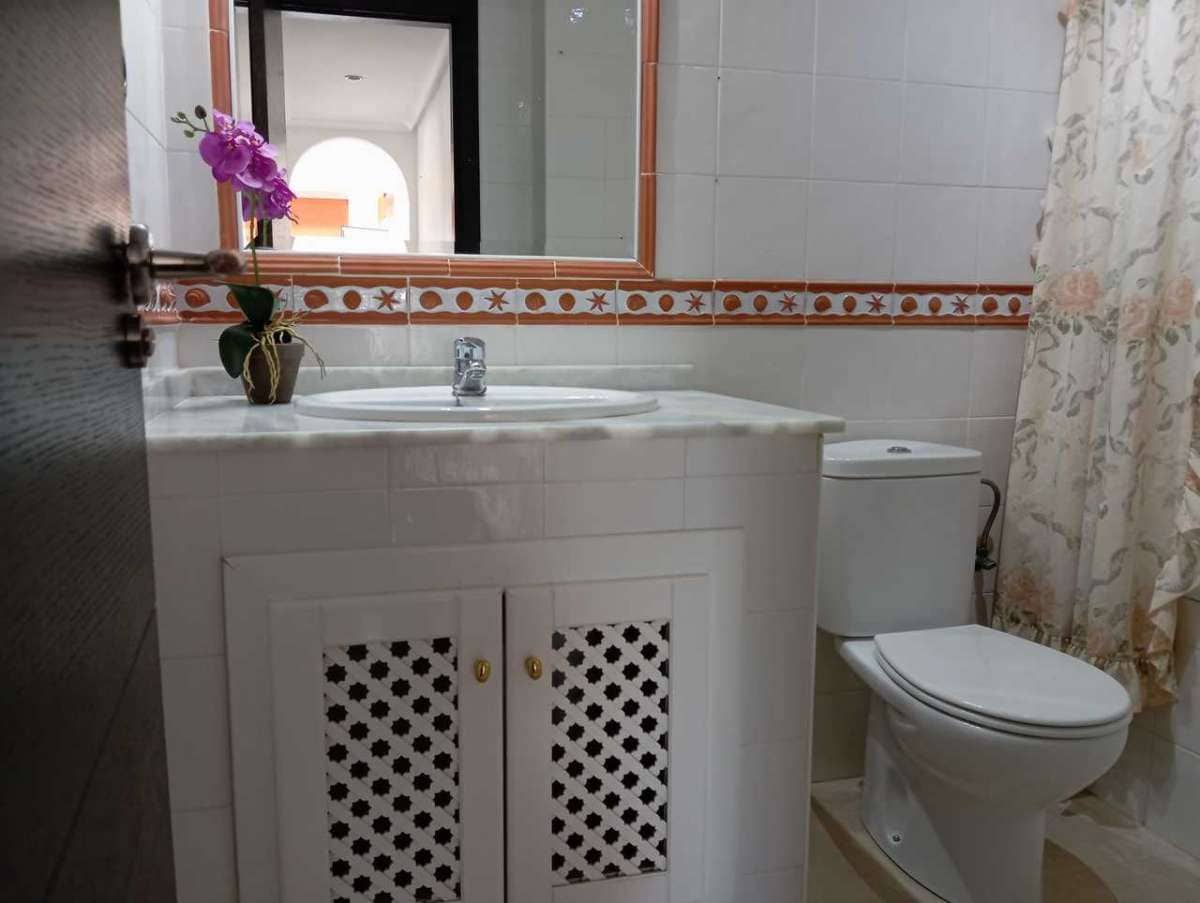 Apartamento de 2 habitaciones en Villamartin en venta - 190.000 € (Ref: 9834376)