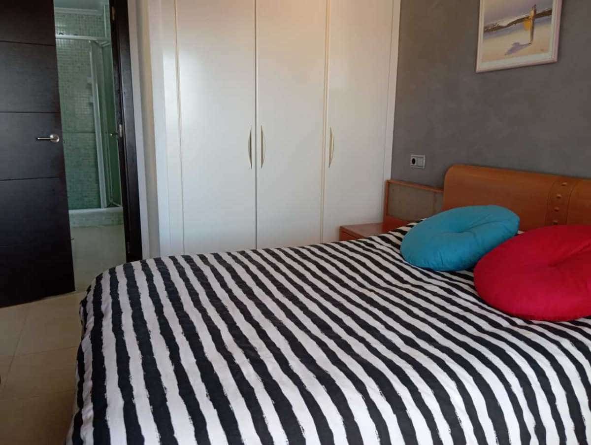 Apartamento de 2 habitaciones en Villamartin en venta - 190.000 € (Ref: 9834376)