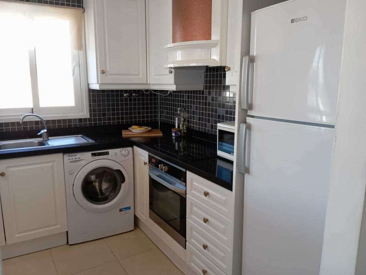 Apartamento de 2 habitaciones en Villamartin en venta - 190.000 € (Ref: 9834376)