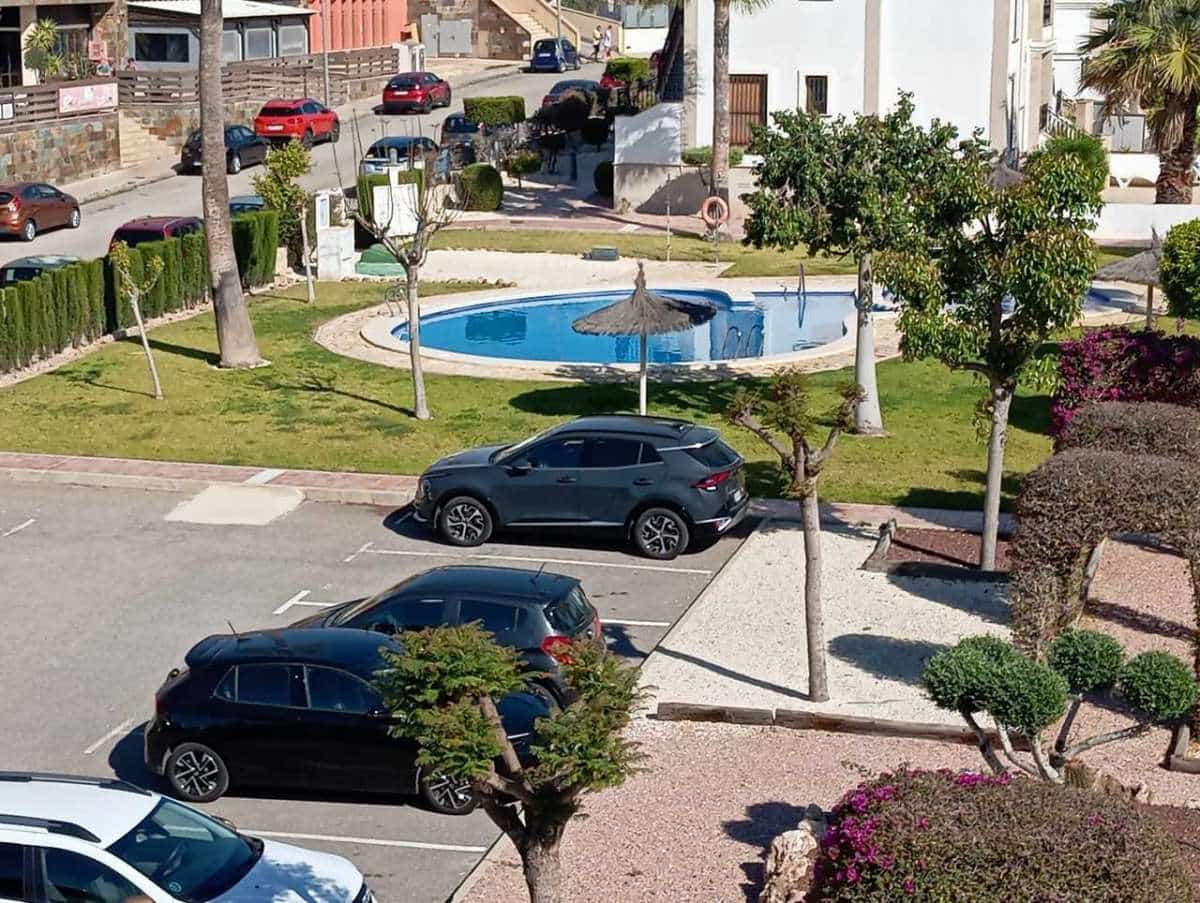 Apartamento de 2 habitaciones en Villamartin en venta - 190.000 € (Ref: 9834376)