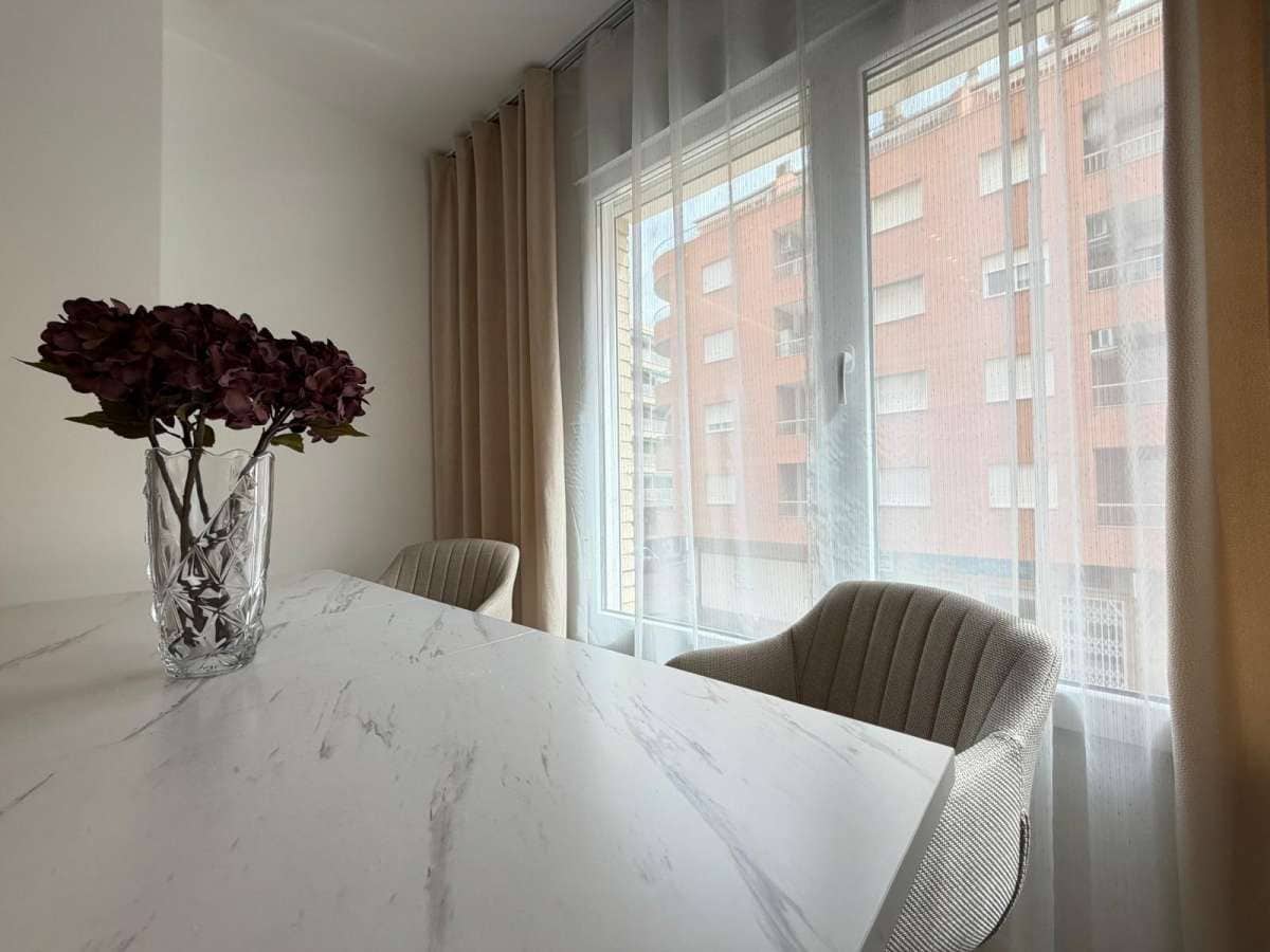 4 chambre Appartement à vendre à Torrevieja - 277 000 € (Ref: 9834377)