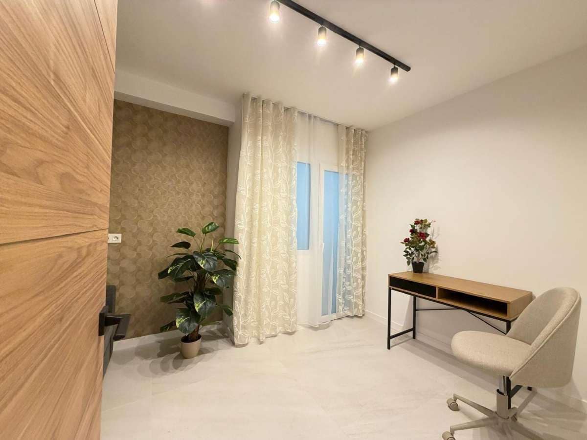 4 chambre Appartement à vendre à Torrevieja - 277 000 € (Ref: 9834377)